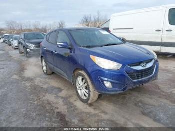  Salvage Hyundai TUCSON