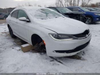  Salvage Chrysler 200