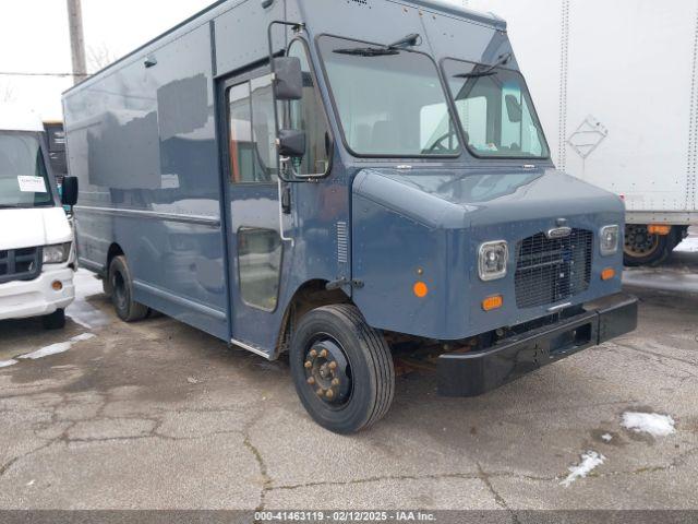  Salvage Freightliner Mt45g