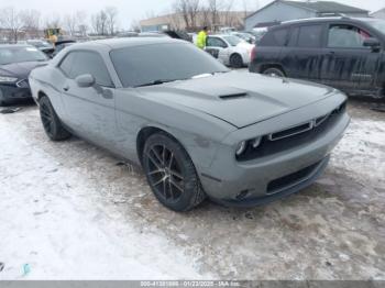  Salvage Dodge Challenger