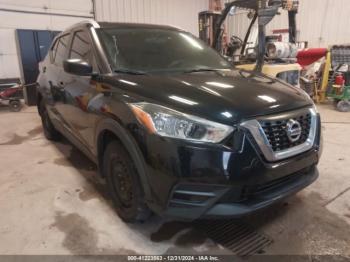  Salvage Nissan Kicks