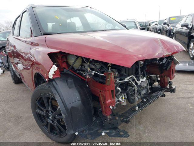  Salvage Nissan Kicks