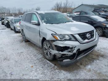  Salvage Nissan Pathfinder