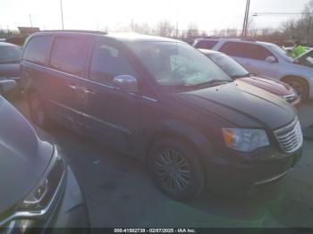  Salvage Chrysler Town & Country