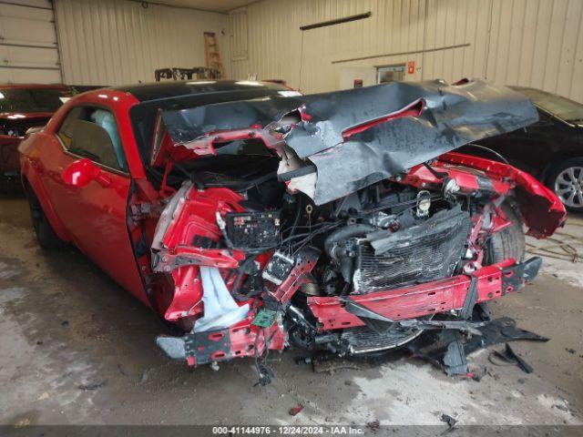  Salvage Dodge Challenger