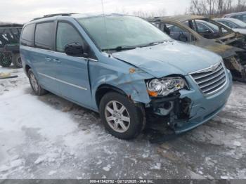  Salvage Chrysler Town & Country