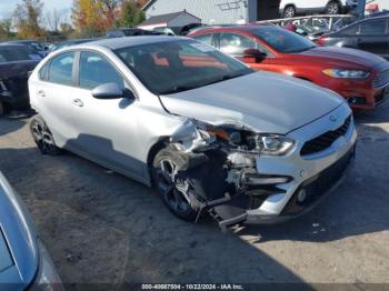  Salvage Kia Forte