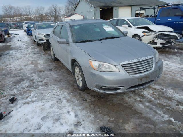  Salvage Chrysler 200