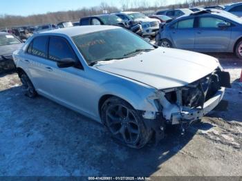  Salvage Chrysler 300