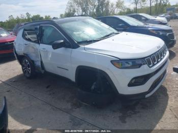  Salvage Jeep Compass