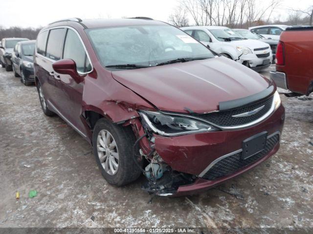  Salvage Chrysler Pacifica