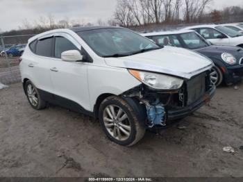  Salvage Hyundai TUCSON