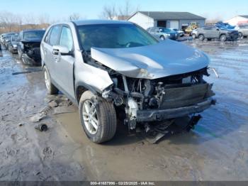  Salvage Kia Sorento