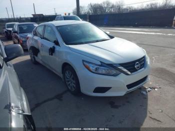  Salvage Nissan Altima