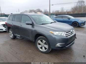  Salvage Toyota Highlander