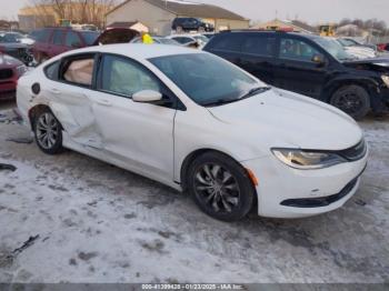  Salvage Chrysler 200