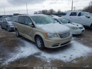  Salvage Chrysler Town & Country