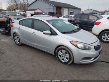  Salvage Kia Forte