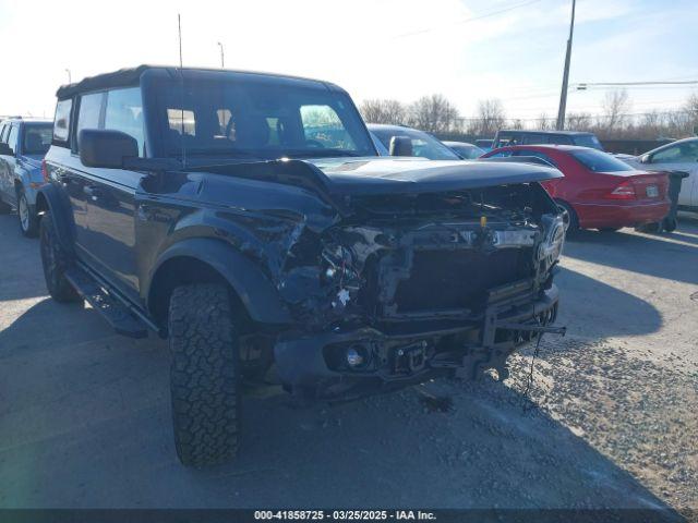  Salvage Ford Bronco