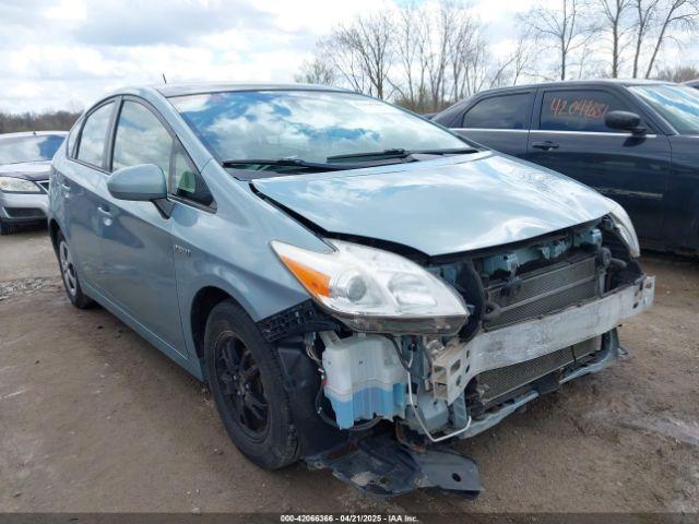  Salvage Toyota Prius