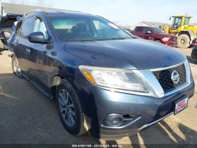  Salvage Nissan Pathfinder