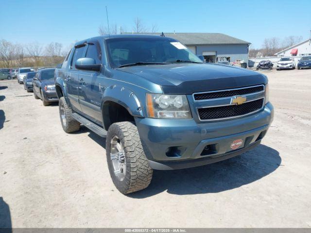  Salvage Chevrolet Avalanche 1500