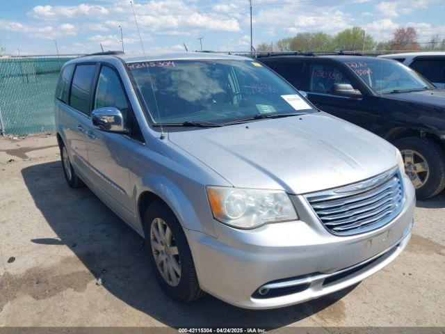  Salvage Chrysler Town & Country