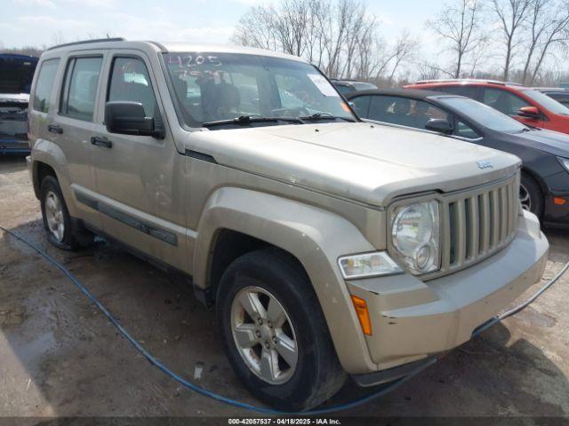 Salvage Jeep Liberty