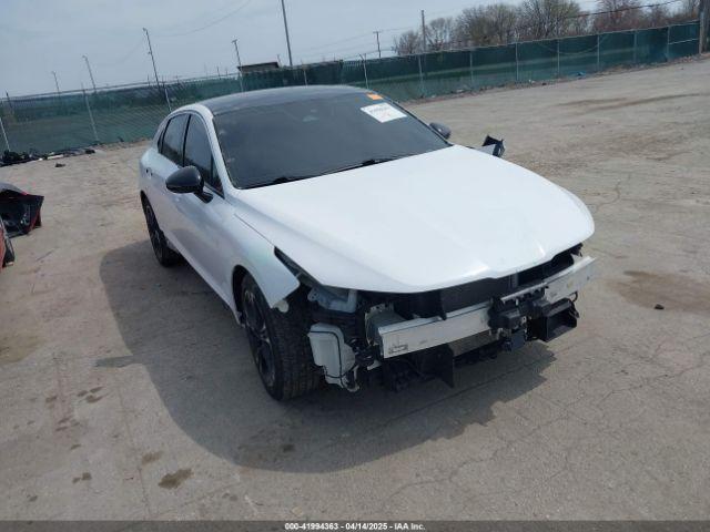  Salvage Kia K5