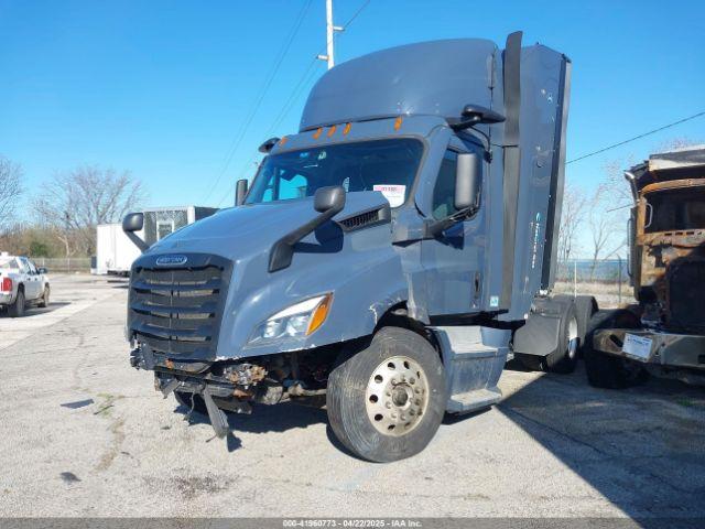  Salvage Freightliner New Cascadia 116