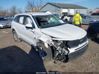  Salvage Kia Sorento