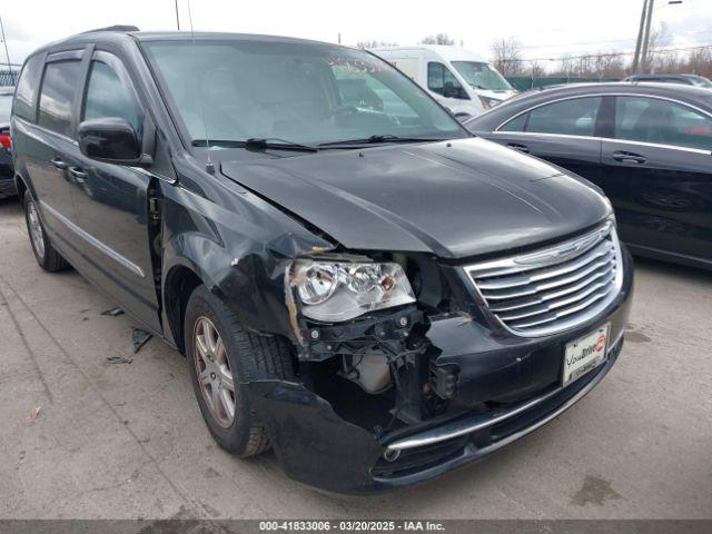  Salvage Chrysler Town & Country