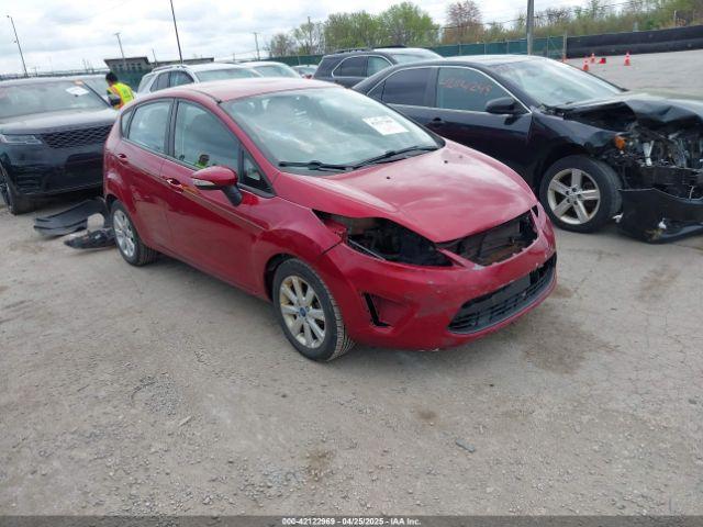  Salvage Ford Fiesta