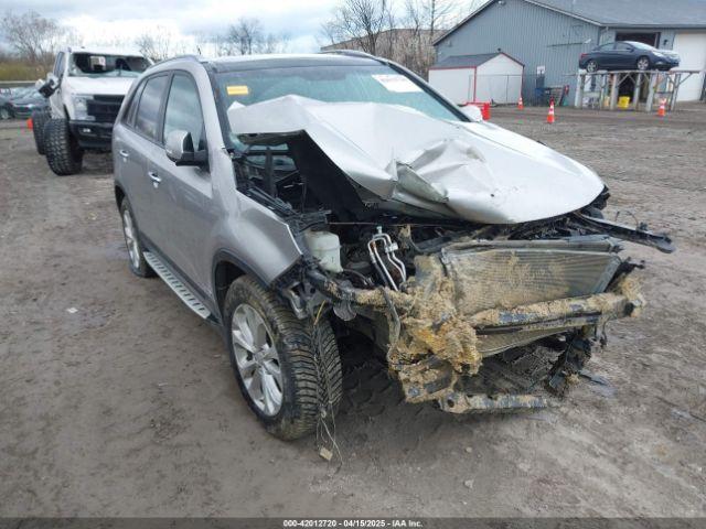  Salvage Kia Sorento