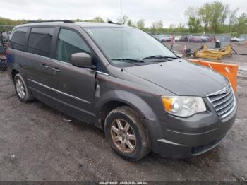  Salvage Chrysler Town & Country