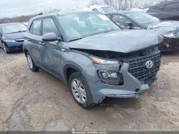  Salvage Hyundai VENUE