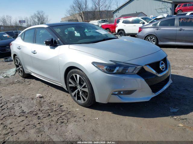  Salvage Nissan Maxima
