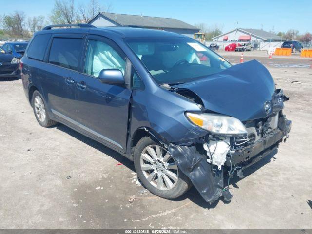  Salvage Toyota Sienna