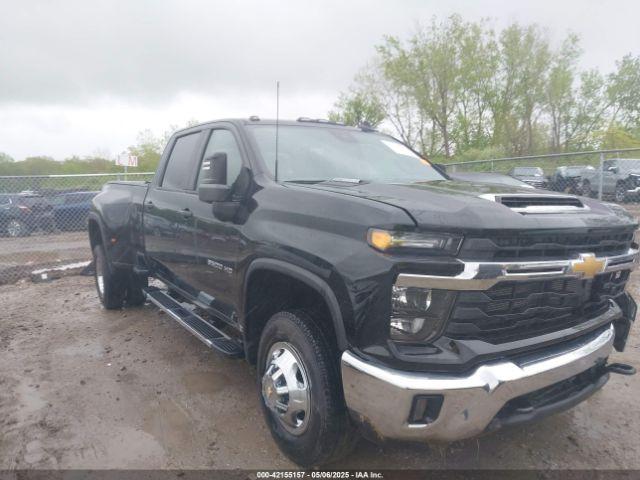  Salvage Chevrolet Silverado 3500