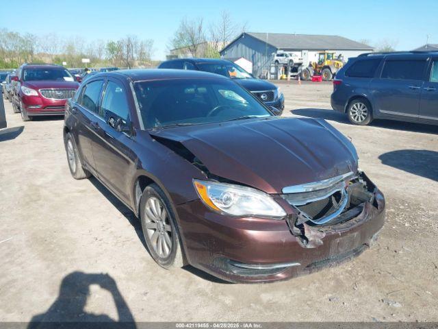  Salvage Chrysler 200