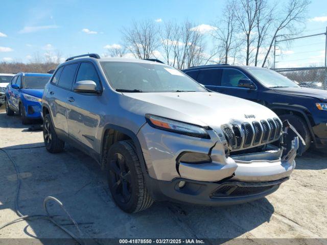  Salvage Jeep Cherokee
