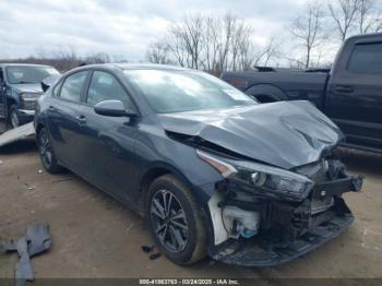  Salvage Kia Forte