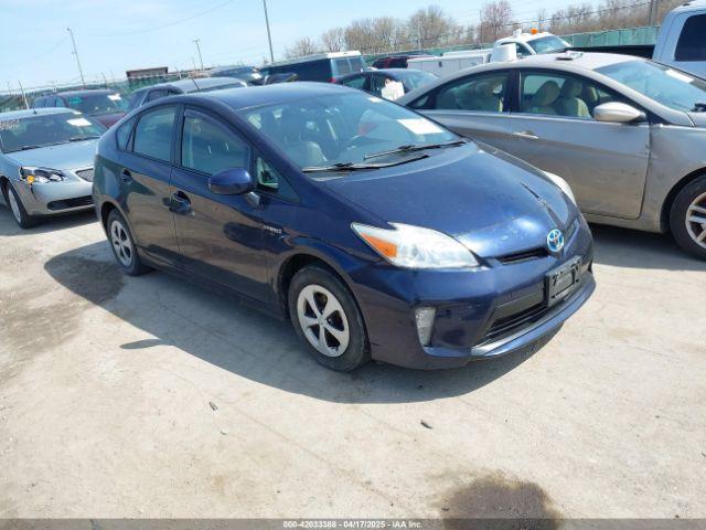  Salvage Toyota Prius