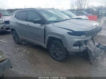  Salvage Jeep Compass