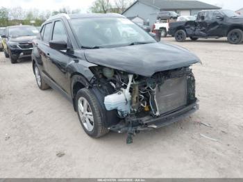  Salvage Nissan Kicks