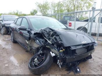  Salvage Kia K4