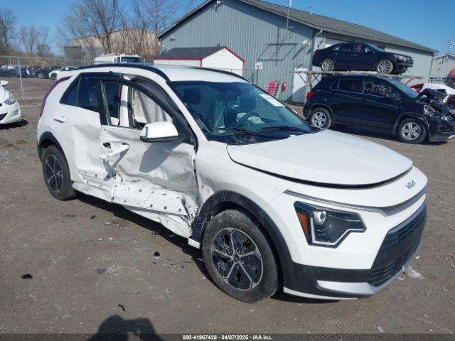  Salvage Kia Niro