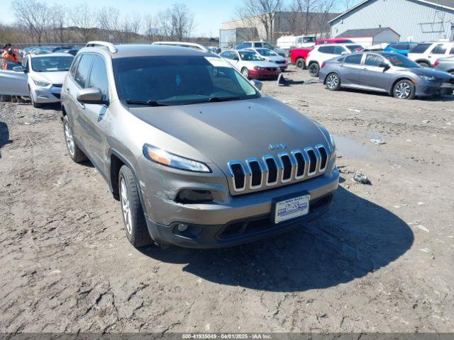  Salvage Jeep Cherokee
