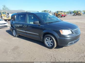  Salvage Chrysler Town & Country
