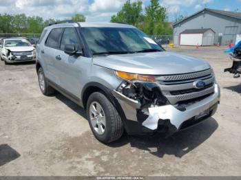  Salvage Ford Explorer